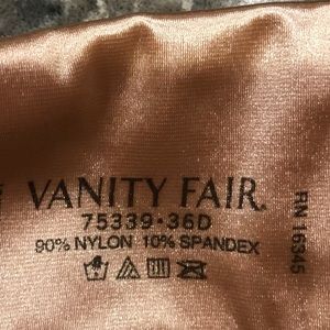 Vanity Fair Intimates & Sleepwear - Front close- Vanity Fair bra. Diamond accents. 36D Vanity Fair Intimates & Sleepwear - Front close- Vanity Fair bra. Diamond accents. 36D